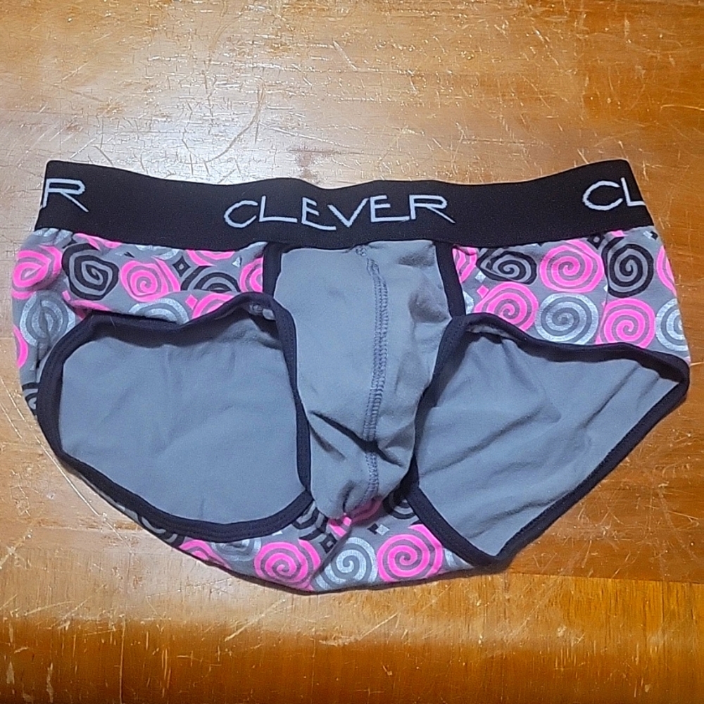 Clever brief